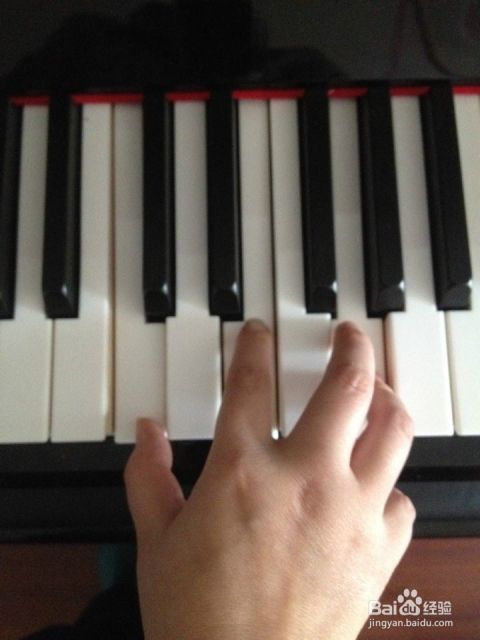 钢琴指法手型视频教学视频教程(钢琴指法手型视频教学视频教程下载)