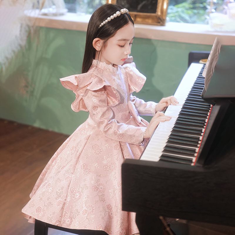 儿童钢琴演奏会视频(儿童钢琴演奏会主持词)