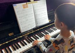 钢琴自学网站(哪个网站有自学钢琴教学视频)