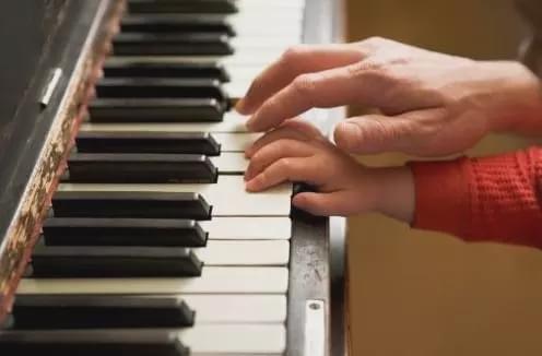 十种不适合学钢琴的人学钢琴对手指的要求(十种不适合学钢琴的人学钢琴对手指的要求高吗)