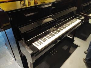 珠江钢琴ep1的价格是多少(珠江钢琴ep1的价格是多少钱)