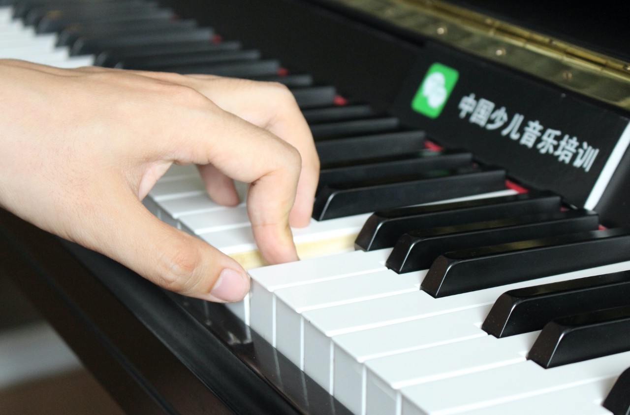 关于钢琴指法手型视频教学手型和指法的信息
